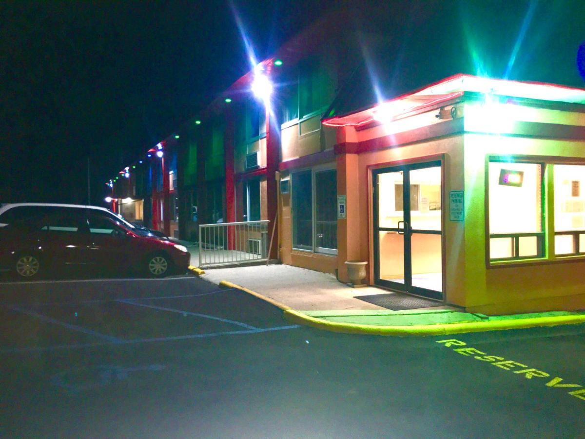 Red Carpet Inn & Suites Lima -Listing Partner Luaran gambar