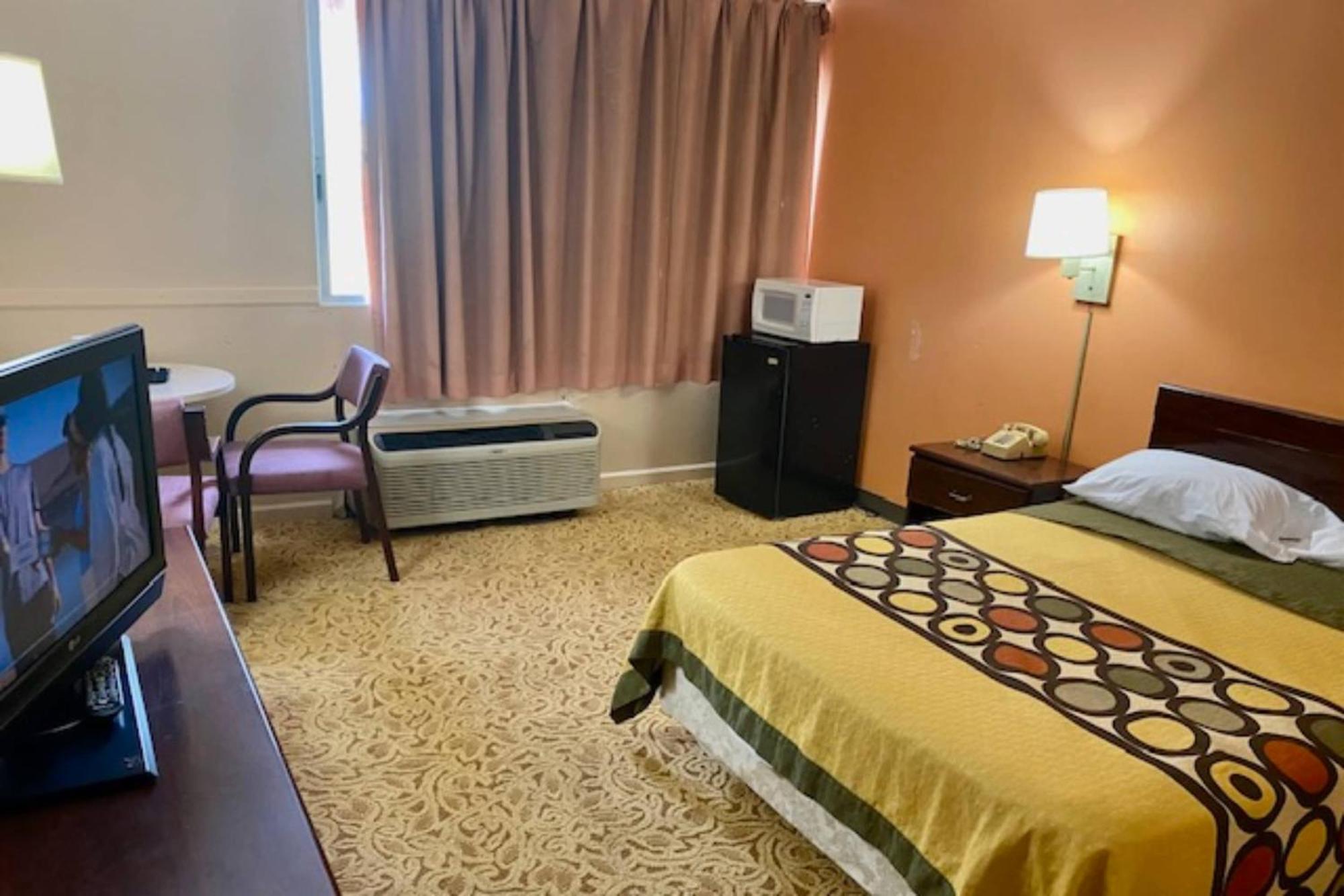Red Carpet Inn & Suites Lima -Listing Partner Luaran gambar