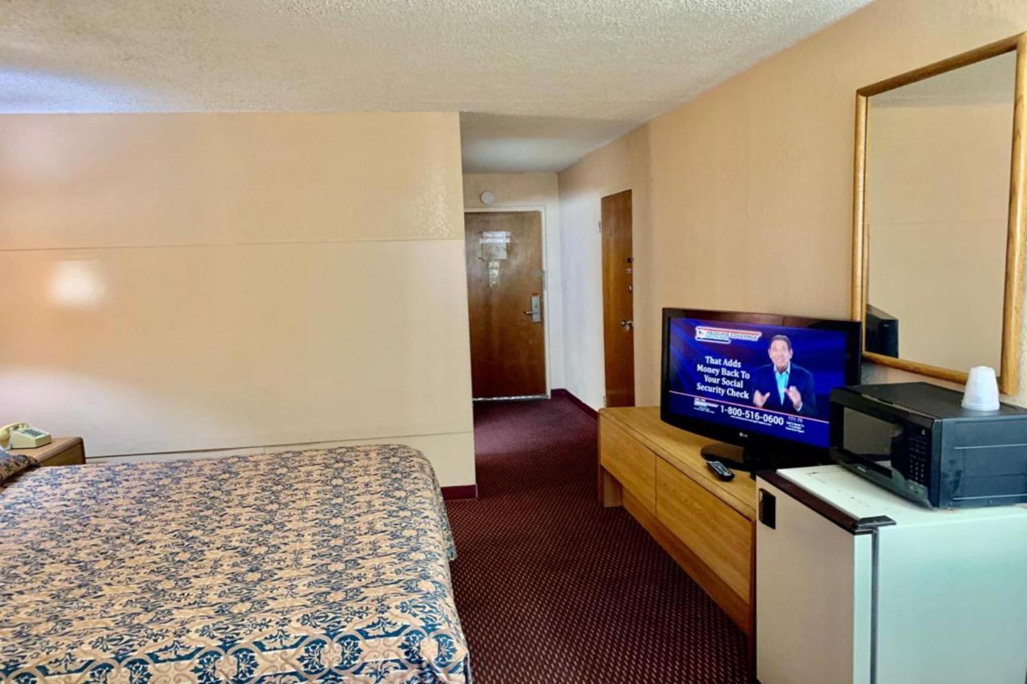 Red Carpet Inn & Suites Lima -Listing Partner Luaran gambar
