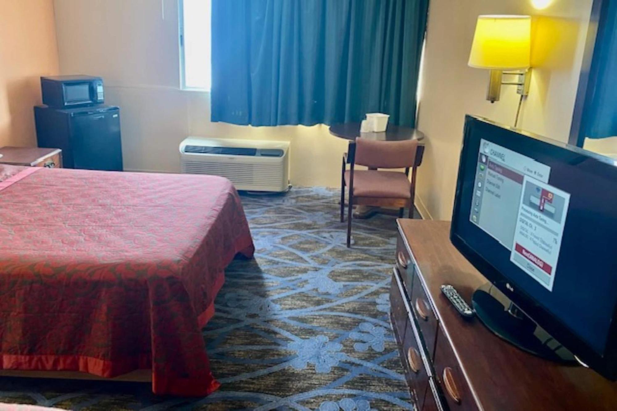 Red Carpet Inn & Suites Lima -Listing Partner Luaran gambar