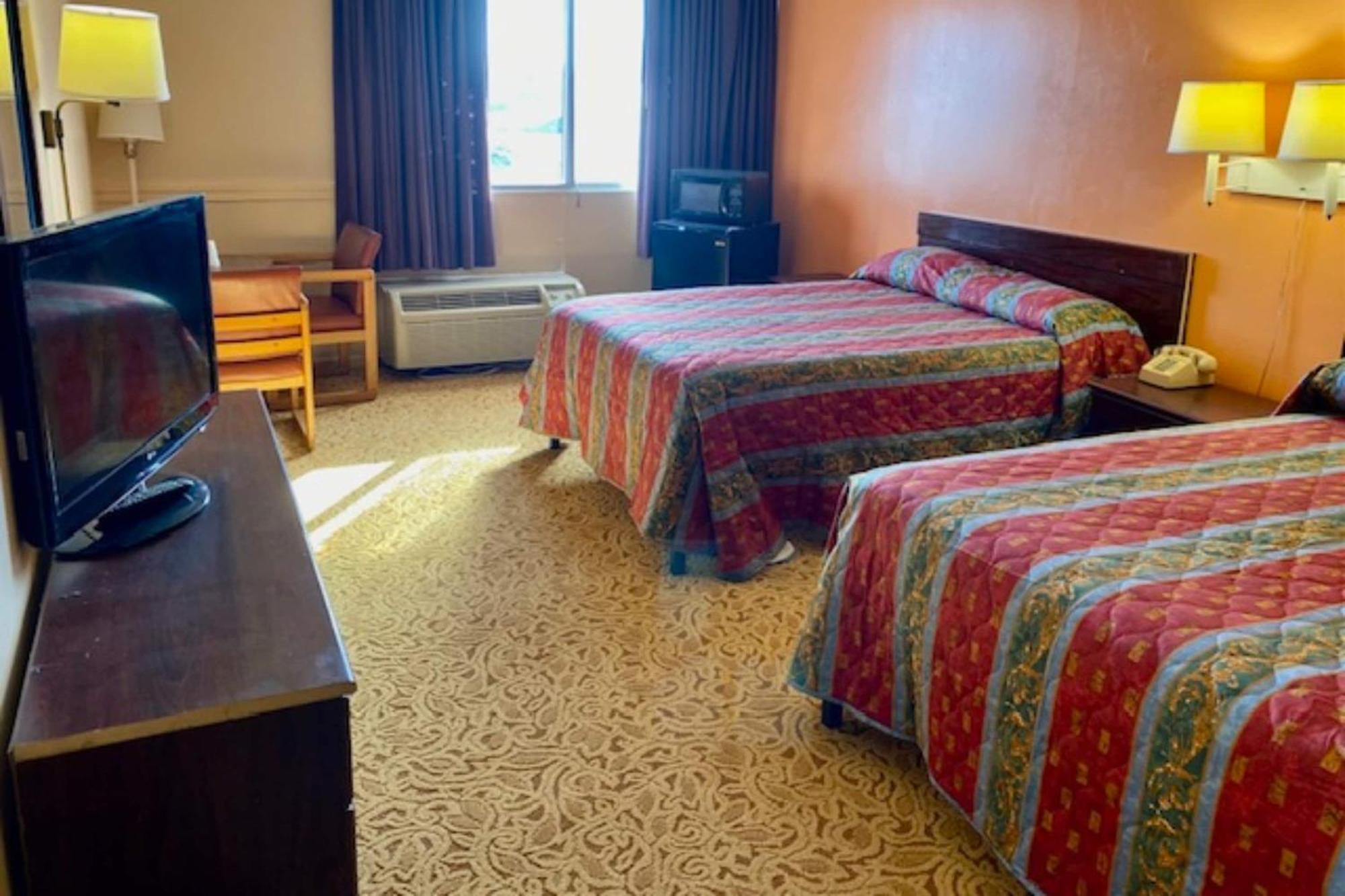 Red Carpet Inn & Suites Lima -Listing Partner Luaran gambar